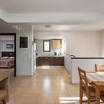 Blue Wave Villa - Road View